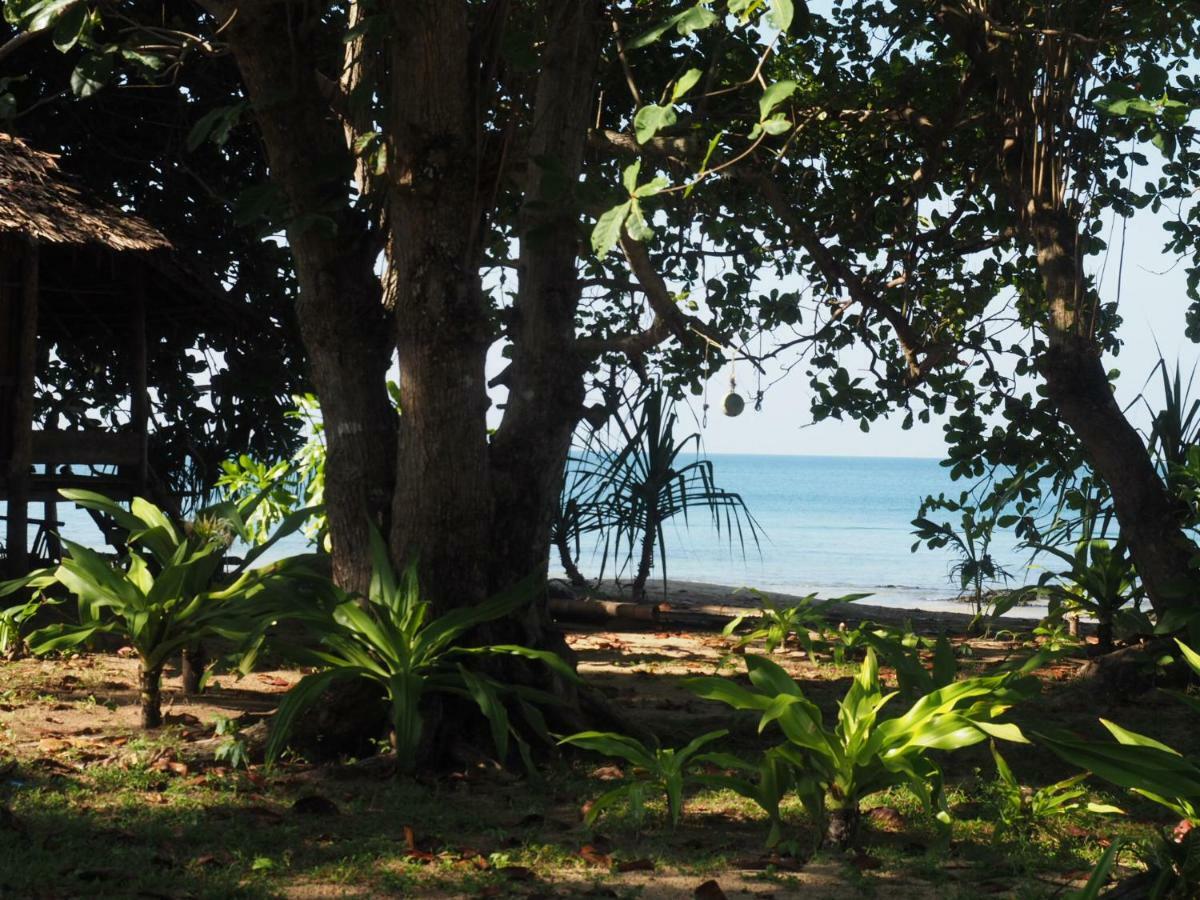 Cocobar&Bungalow'Kohjum Hotel Koh Jum Exterior photo